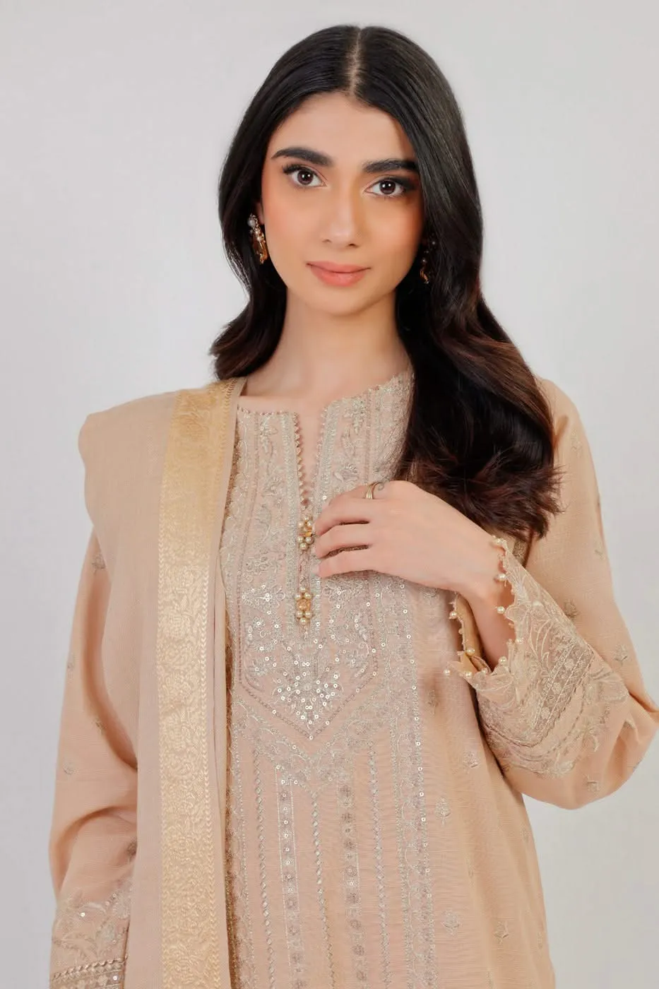 3 Pc Embroidered Khaddar Suit With Shawl