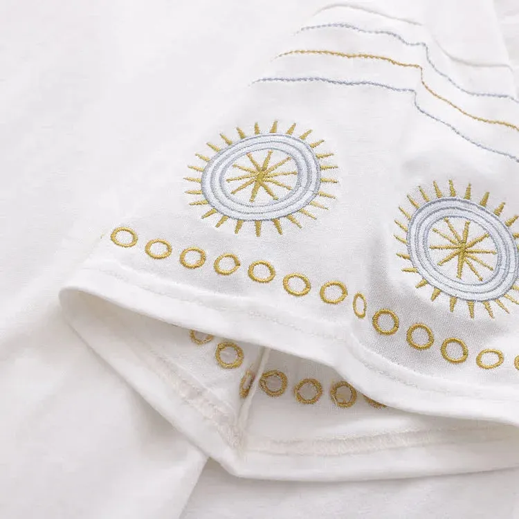 Chic Embroidery Sleeve Round Neck Loose T-shirt