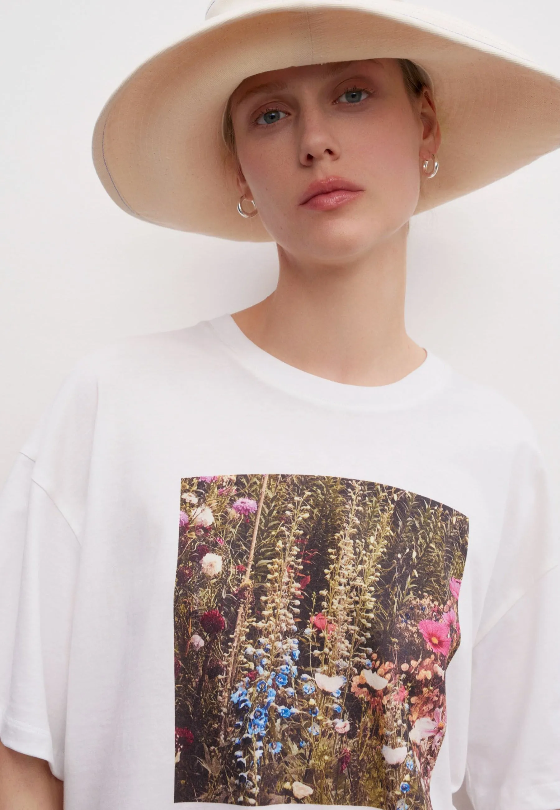 Garden T-Shirt - white