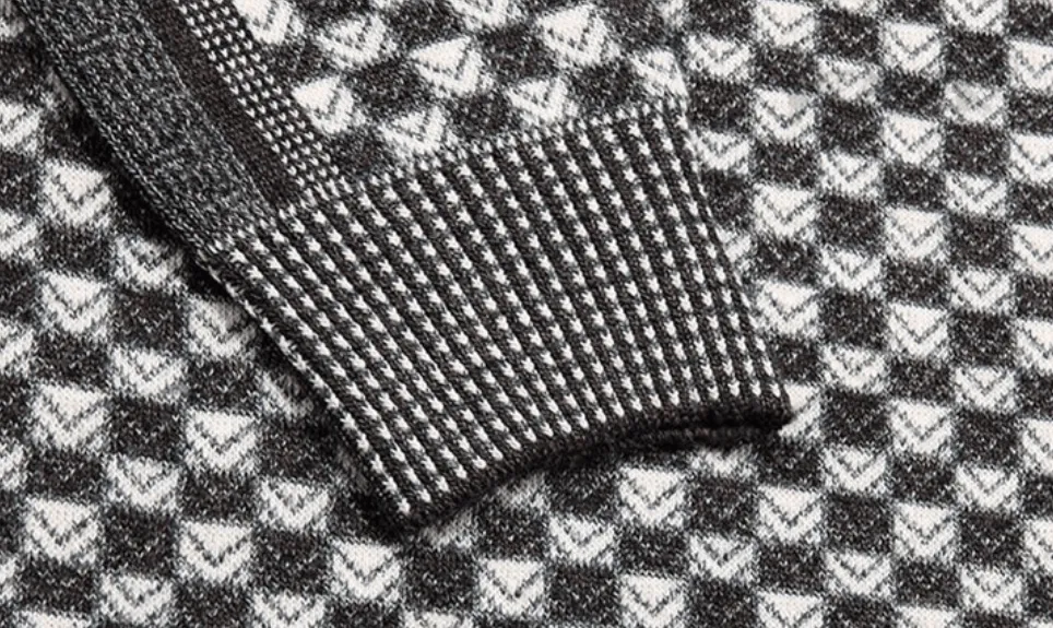 Men's Elegant Checkered Fleece Pullover Sweater | Ideal for Autumn/Winter
