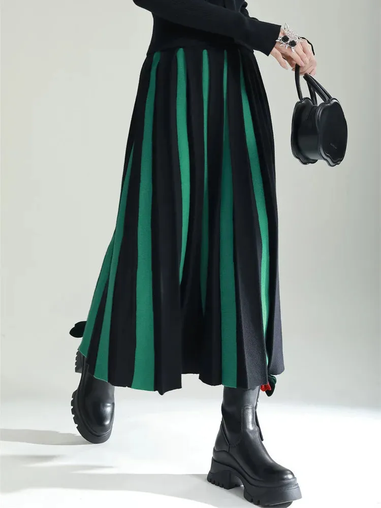 Pleated Design with Mint Green & Black