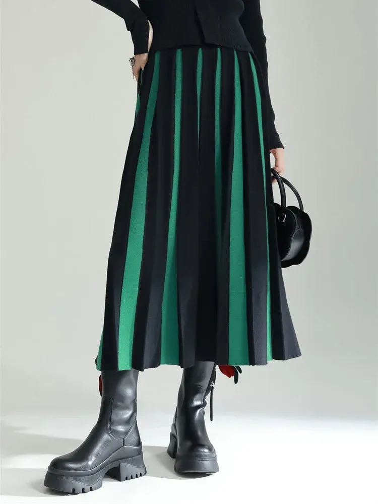 Pleated Design with Mint Green & Black