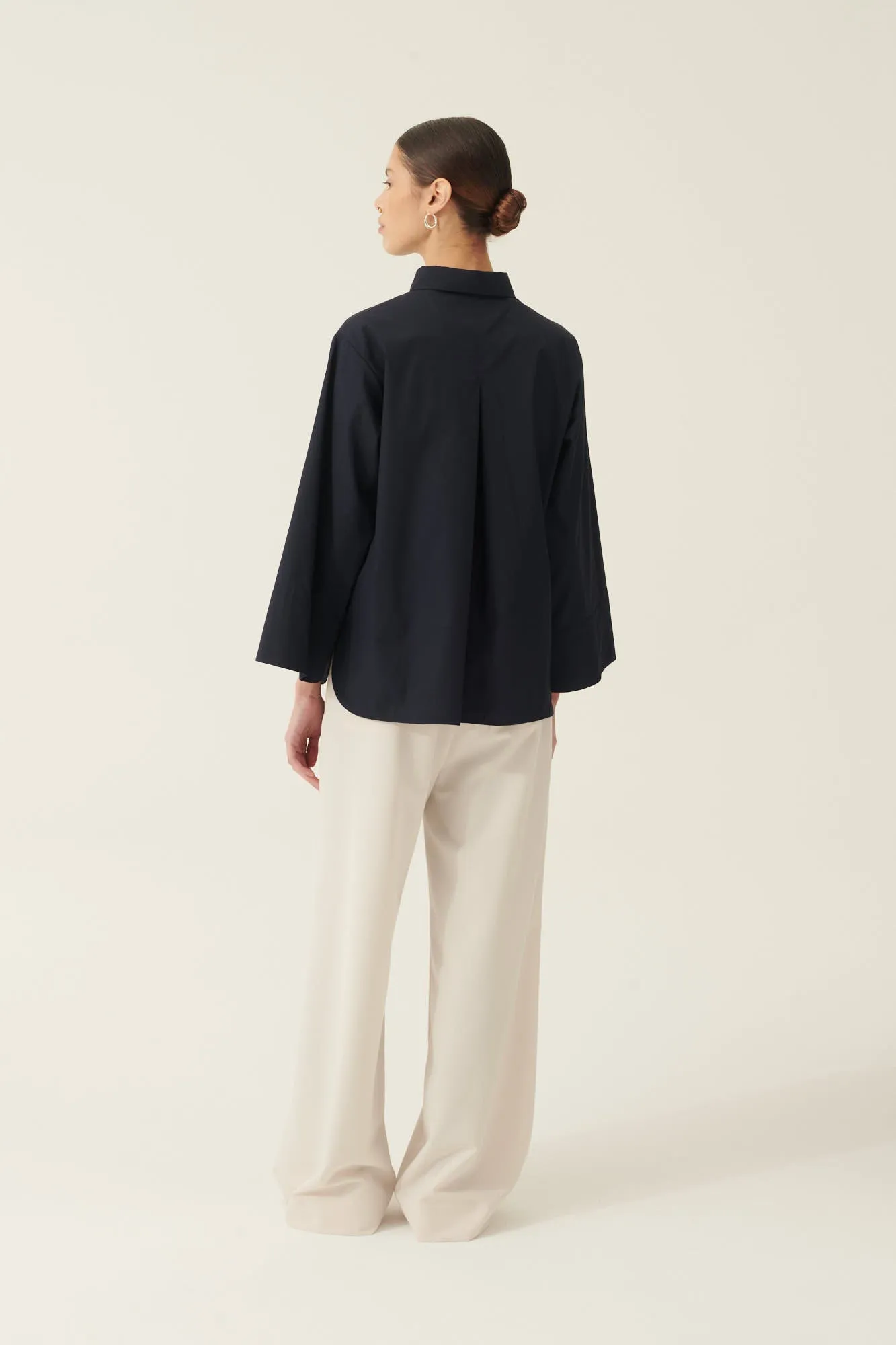 SHINO NON IRON POPLIN - NAVY